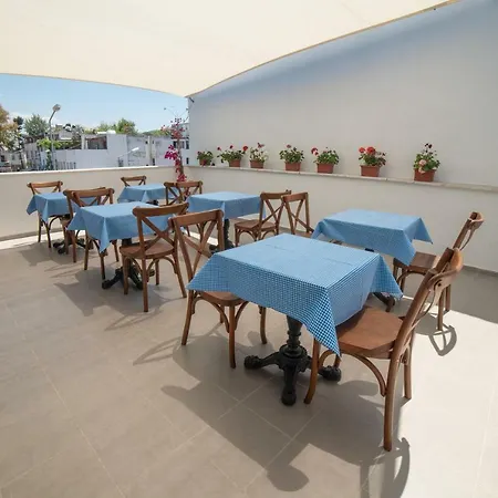 9bodrum 3* トゥルグトレイス